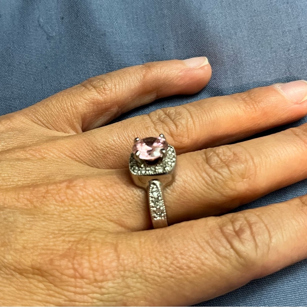 Pink stone ring - Picture 2 of 3